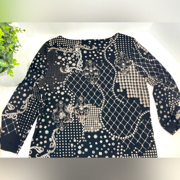 Chicos Top Women’s Size 8 Black White Classy Shirt Size 8 Medium - Picture 1 of 7